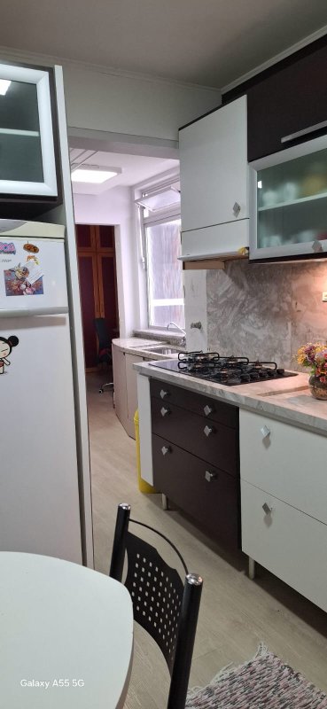 Apartamento 3 Quartos sendo 1 Su&iacute;te de 113m&sup2; privativos, 1 vaga,  decorado e Mobiliado Rua Presidente Coutinho Florianópolis - 