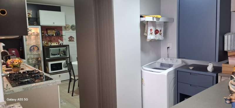 Apartamento 3 Quartos sendo 1 Su&iacute;te de 113m&sup2; privativos, 1 vaga,  decorado e Mobiliado Rua Presidente Coutinho Florianópolis - 