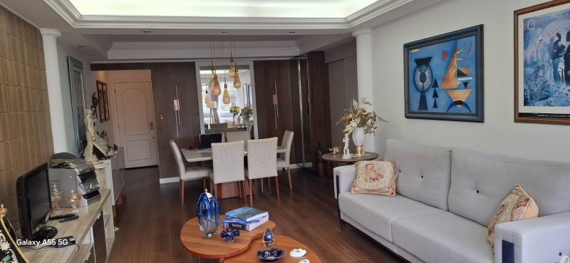 Apartamento 3 Quartos sendo 1 Su&iacute;te de 113m&sup2; privativos, 1 vaga,  decorado e Mobiliado Rua Presidente Coutinho Florianópolis - 