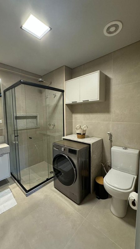 APARTAMENTOS 1/4 SALA PARA LOCAÇÃO  EM ONDINA COM VISTA PRO CARNAVA COM ROOFTOP!! Avenida Oceânica Salvador - 