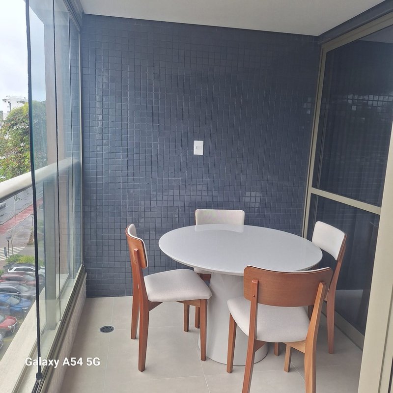 APARTAMENTOS 1/4 SALA PARA LOCAÇÃO  EM ONDINA COM VISTA PRO CARNAVA COM ROOFTOP!! Avenida Oceânica Salvador - 