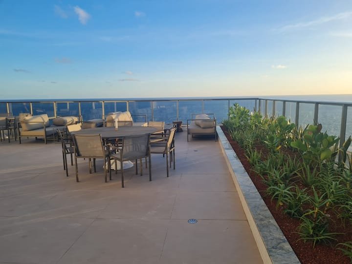 APARTAMENTOS 1/4 SALA PARA LOCAÇÃO  EM ONDINA COM VISTA PRO CARNAVA COM ROOFTOP!! Avenida Oceânica Salvador - 