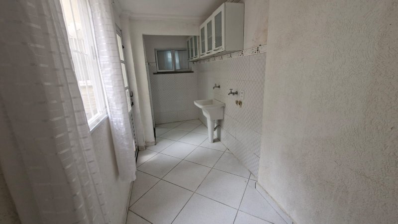 Sobrado com 4 Dormitórios no Residencial Caminho do Mar  Mogi das Cruzes - 