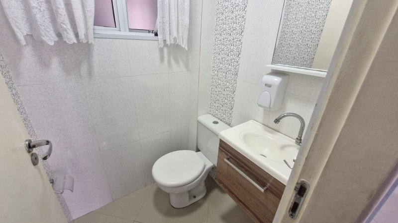 Sobrado com 4 Dormitórios no Residencial Caminho do Mar  Mogi das Cruzes - 