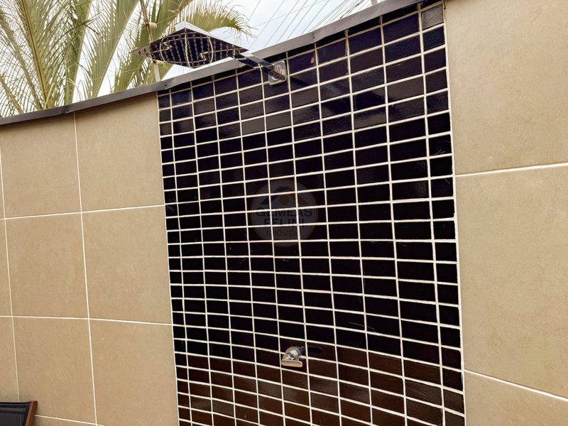 Casa em Condomínio na Praia de Juquehy - À VENDA  São Sebastião - 