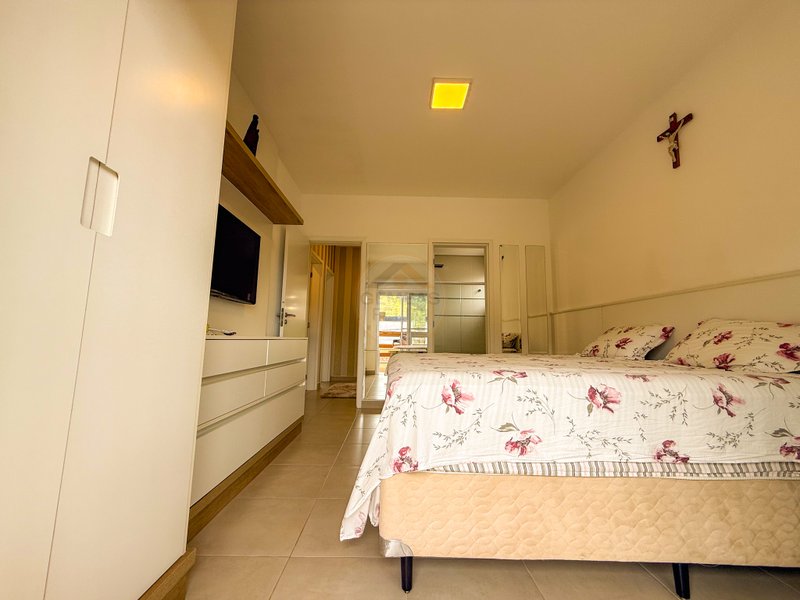 Casa em Condomínio na Praia de Juquehy - À VENDA  São Sebastião - 