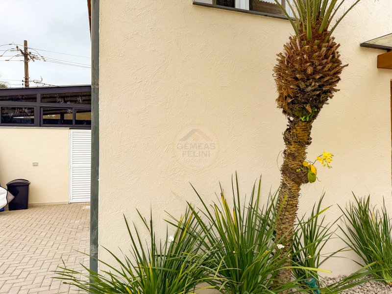 Casa em Condomínio na Praia de Juquehy - À VENDA  São Sebastião - 