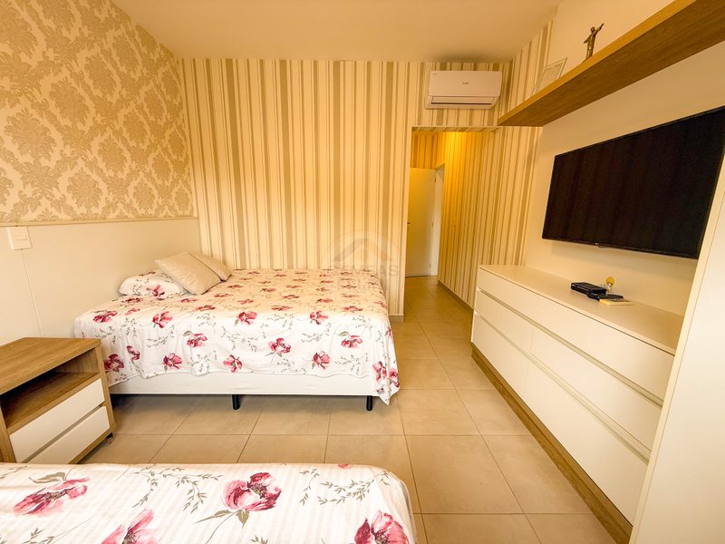 Casa em Condomínio na Praia de Juquehy - À VENDA  São Sebastião - 