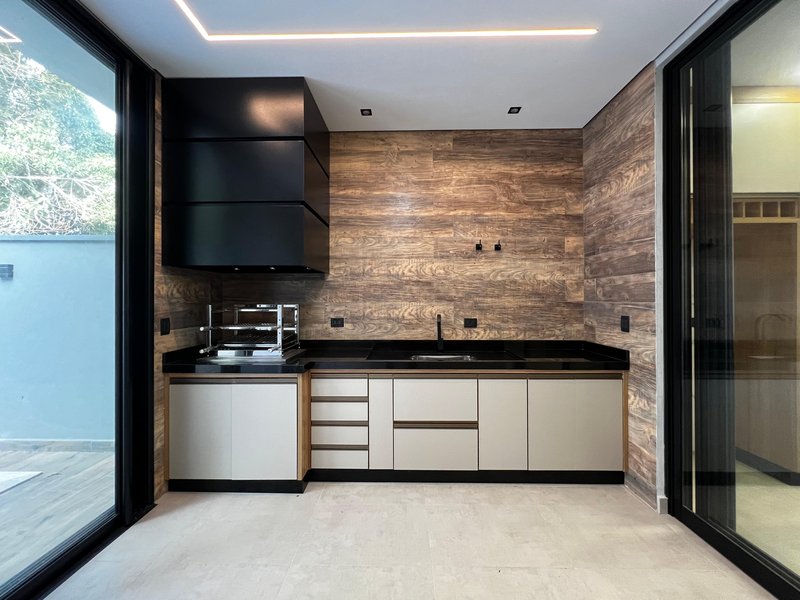 Casa Moderna com Área Gourmet e Piscina no Mosaico da Serra  Mogi das Cruzes - 