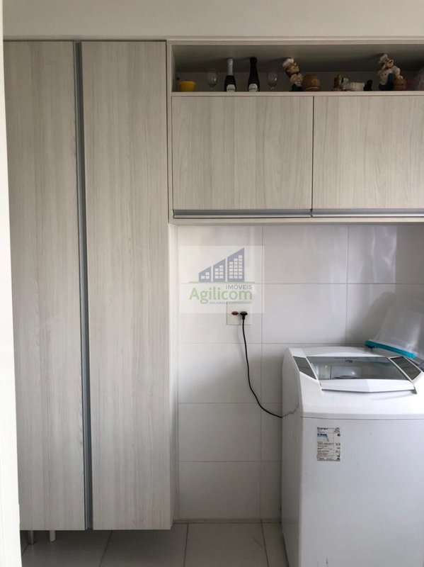 APARTAMENTO À VENDA EM BOSQUE DA SAÚDE COM 3 DORMITÓRIOS E 2 VAGAS DE GARAGEM Rua Pedrália São Paulo - 