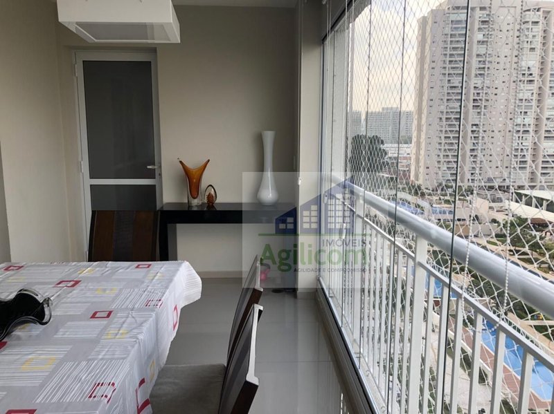 APARTAMENTO À VENDA EM BOSQUE DA SAÚDE COM 3 DORMITÓRIOS E 2 VAGAS DE GARAGEM Rua Pedrália São Paulo - 