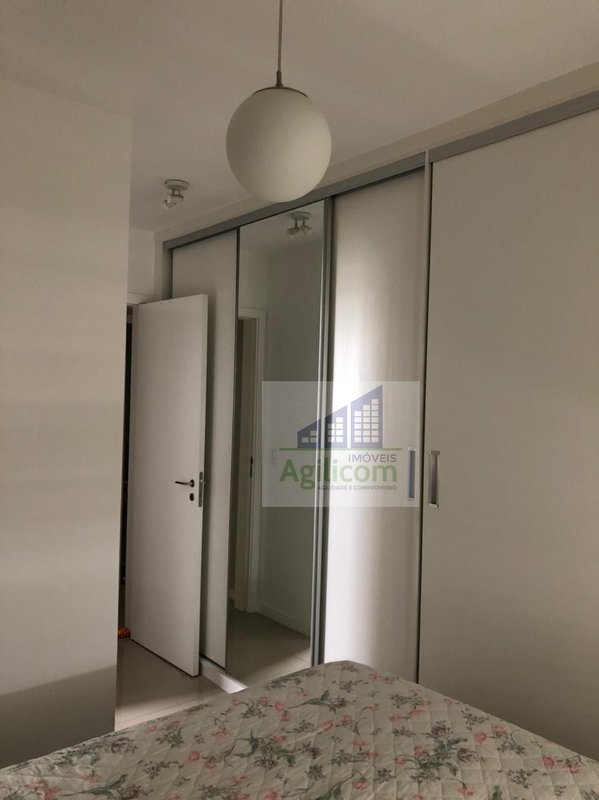 APARTAMENTO À VENDA EM BOSQUE DA SAÚDE COM 3 DORMITÓRIOS E 2 VAGAS DE GARAGEM Rua Pedrália São Paulo - 
