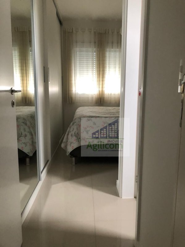 APARTAMENTO À VENDA EM BOSQUE DA SAÚDE COM 3 DORMITÓRIOS E 2 VAGAS DE GARAGEM Rua Pedrália São Paulo - 