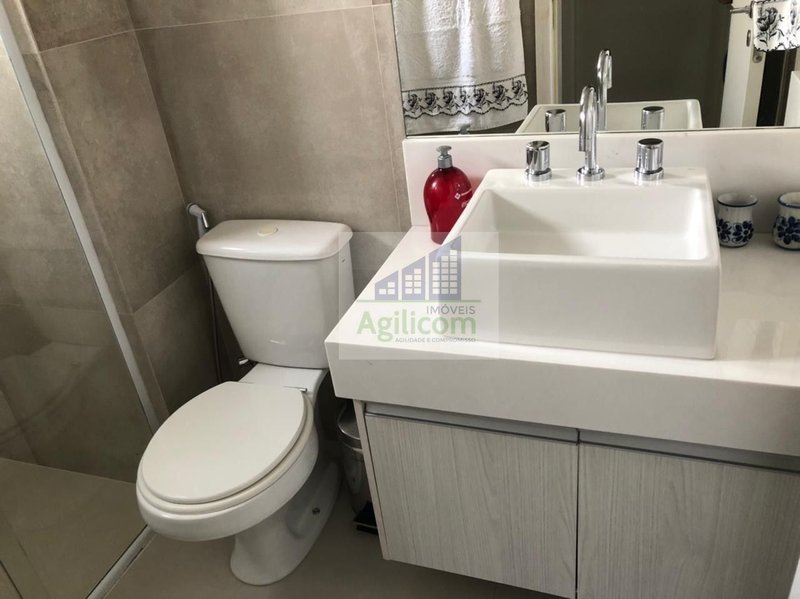APARTAMENTO À VENDA EM BOSQUE DA SAÚDE COM 3 DORMITÓRIOS E 2 VAGAS DE GARAGEM Rua Pedrália São Paulo - 
