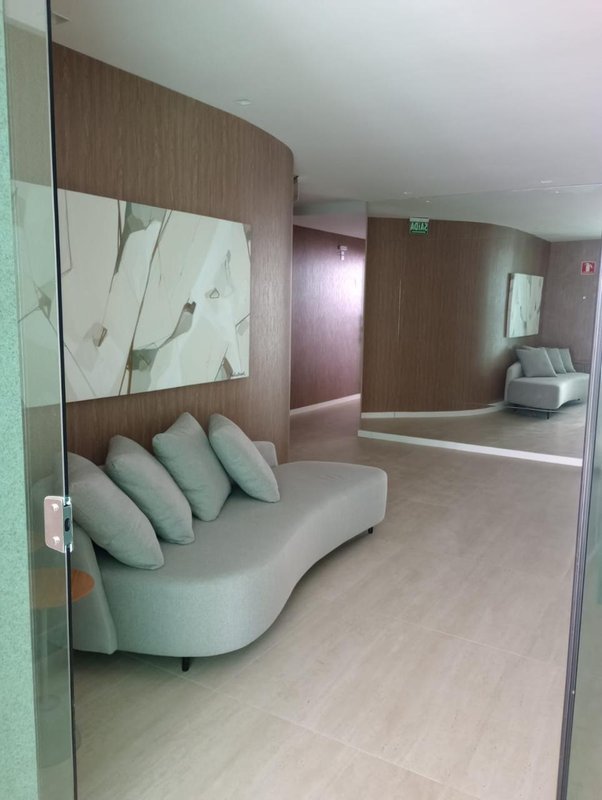 3 quartos (1 suíte). 84,17m². Varanda. Andar Alto. 02 vagas de garagem Rua Desembargador Martins Pereira Recife - 