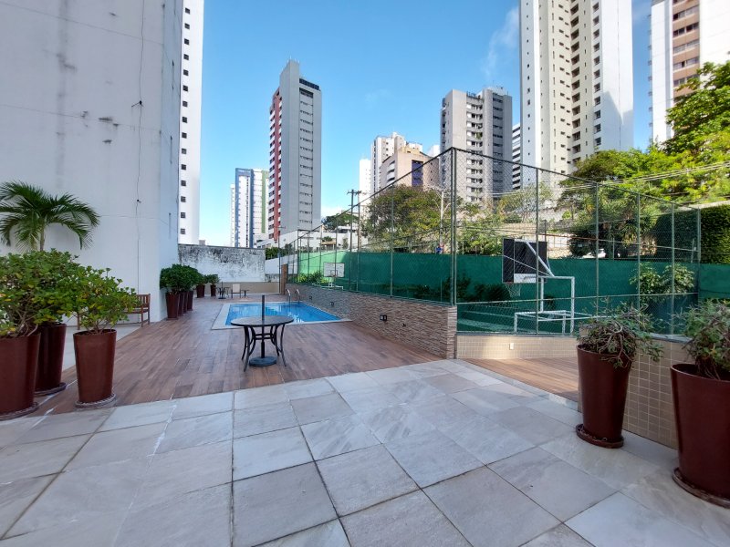 APARTAMENTO 4 QUARTOS SUÍTE VARANDA PISCINA 2 GARAGENS À VENDA NO CAMINHO DAS ÁRVORES! Rua Várzea de Santo Antônio Salvador - 