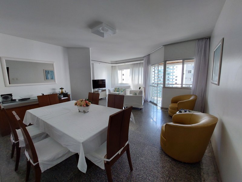 APARTAMENTO 4 QUARTOS SUÍTE VARANDA PISCINA 2 GARAGENS À VENDA NO CAMINHO DAS ÁRVORES! Rua Várzea de Santo Antônio Salvador - 