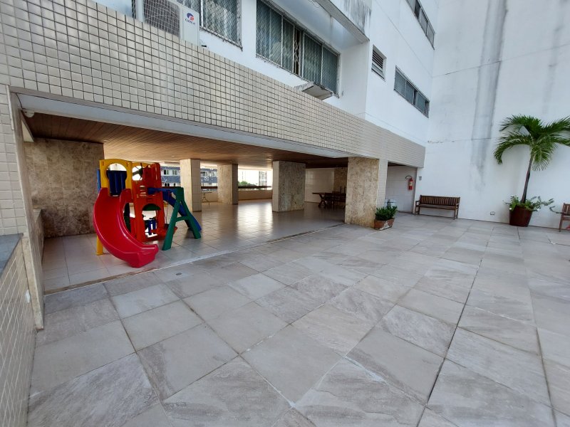 APARTAMENTO 4 QUARTOS SUÍTE VARANDA PISCINA 2 GARAGENS À VENDA NO CAMINHO DAS ÁRVORES! Rua Várzea de Santo Antônio Salvador - 