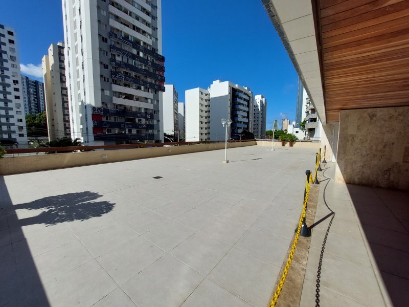 APARTAMENTO 4 QUARTOS SUÍTE VARANDA PISCINA 2 GARAGENS À VENDA NO CAMINHO DAS ÁRVORES! Rua Várzea de Santo Antônio Salvador - 