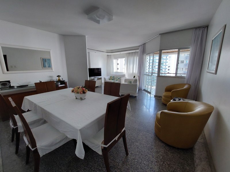 APARTAMENTO 4 QUARTOS SUÍTE VARANDA PISCINA 2 GARAGENS À VENDA NO CAMINHO DAS ÁRVORES! Rua Várzea de Santo Antônio Salvador - 