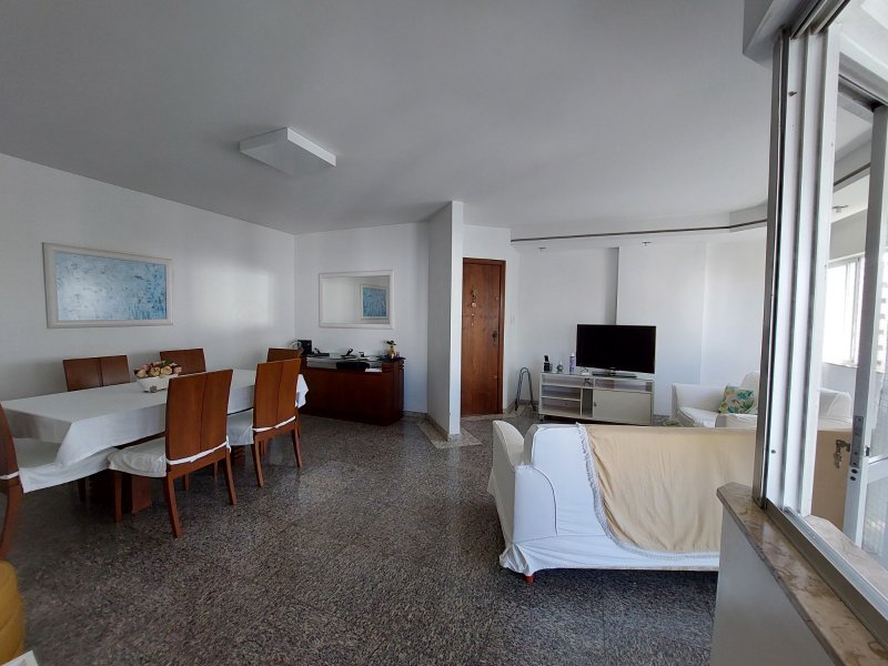 APARTAMENTO 4 QUARTOS SUÍTE VARANDA PISCINA 2 GARAGENS À VENDA NO CAMINHO DAS ÁRVORES! Rua Várzea de Santo Antônio Salvador - 
