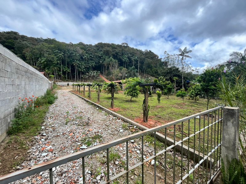 SÍTIO NA POMERÂNIA  Guabiruba - 