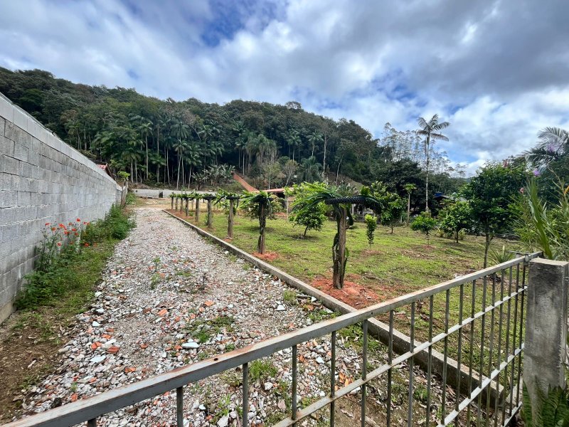 SÍTIO NA POMERÂNIA  Guabiruba - 