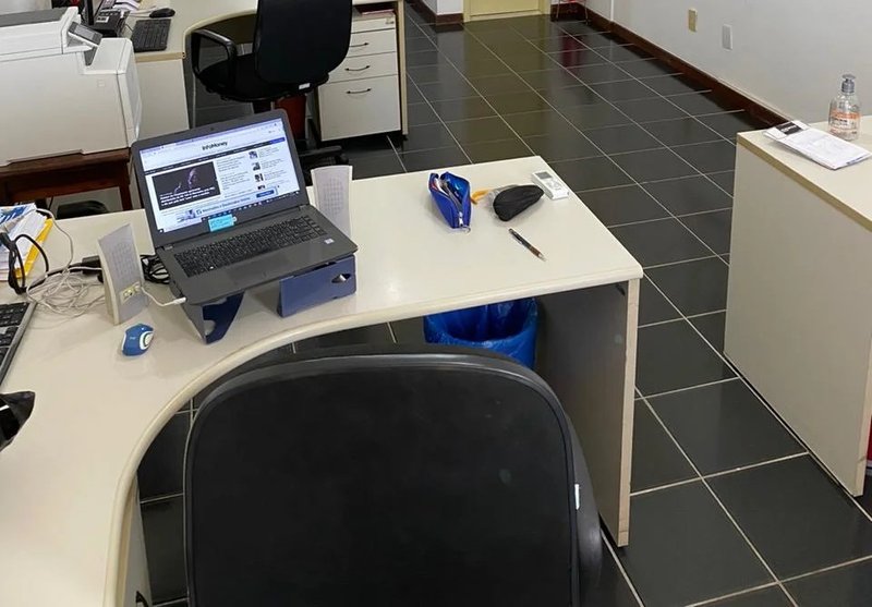 SALA COMERCIAL BANHEIRO ELEVADOR RECEPÇÃO À VENDA ou LOCAÇÃO NO ITAIGARA!!! Avenida Antônio Carlos Magalhães Salvador - 