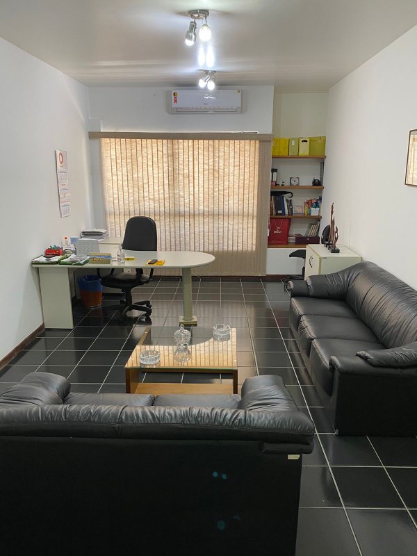 LOCAÇÃO DE SALA COMERCIAL MODERNA LOCALIZAÇÃO PRIVILEGIADA NA PITUBA Avenida Antônio Carlos Magalhães Salvador - 