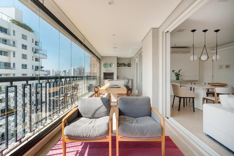 VENDO APARTAMENTO 158M2 - 3 SUÍTES – 3 VAGAS – MODERNO – MARAVILHOSO! Avenida Horácio Lafer São Paulo - 