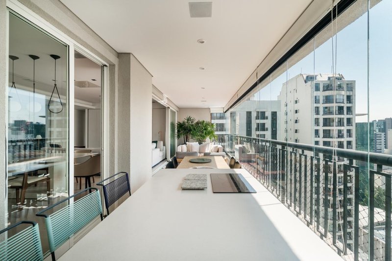 VENDO APARTAMENTO 158M2 - 3 SUÍTES – 3 VAGAS – MODERNO – MARAVILHOSO! Avenida Horácio Lafer São Paulo - 