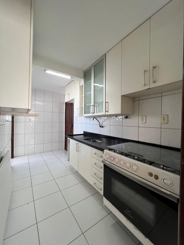 APARTAMENTO NASCENTE 2 QUARTOS SUÍTE GABINETE VARANDA GARAGEM À VENDA NO CANDEAL! Rua Alexandrina Ramalho Salvador - 