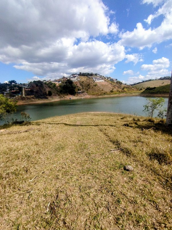 Terreno pé na água em Santa Isabel  Santa Isabel - 