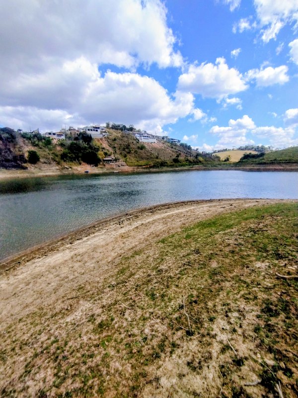 Terreno pé na água em Santa Isabel  Santa Isabel - 