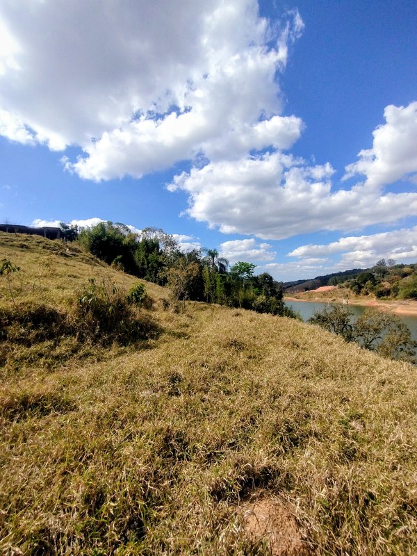 Terreno pé na água em Santa Isabel  Santa Isabel - 