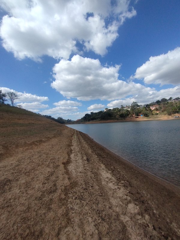 Terreno pé na água em Santa Isabel  Santa Isabel - 