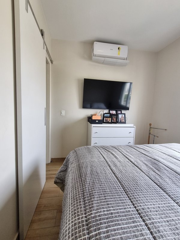 VENDO LINDO APARTAMENTO 51M2 – 1 VAGA – 2 QUARTOS – PRONTO PARA MORAR!! Rua Torres da Barra São Paulo - 