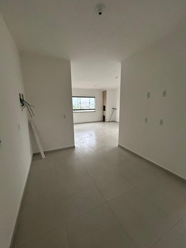 APARTAMENTO COM 2 QUARTOS NO LAGEADO BAIXO  Guabiruba - 