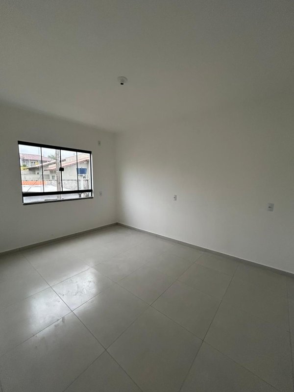 APARTAMENTO COM 2 QUARTOS NO LAGEADO BAIXO  Guabiruba - 