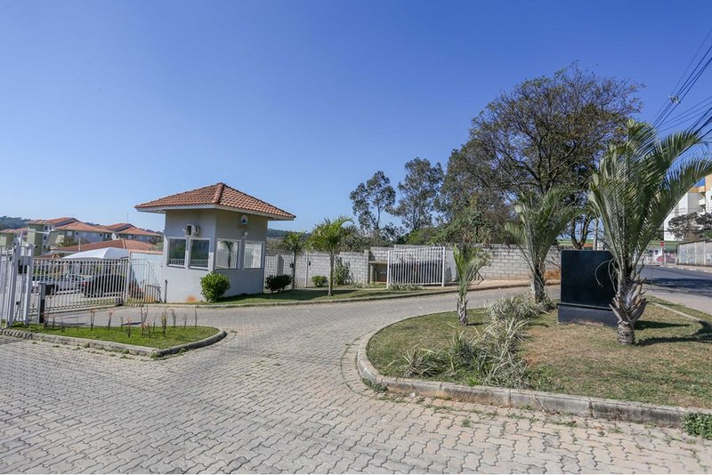 Apartamento à Venda, 44m - 2 Dormitórios - R$ 170.000 - Cond. Parque Cancun - Sorocaba SP Rua Aparecido Bispo de Oliveira Sorocaba - 