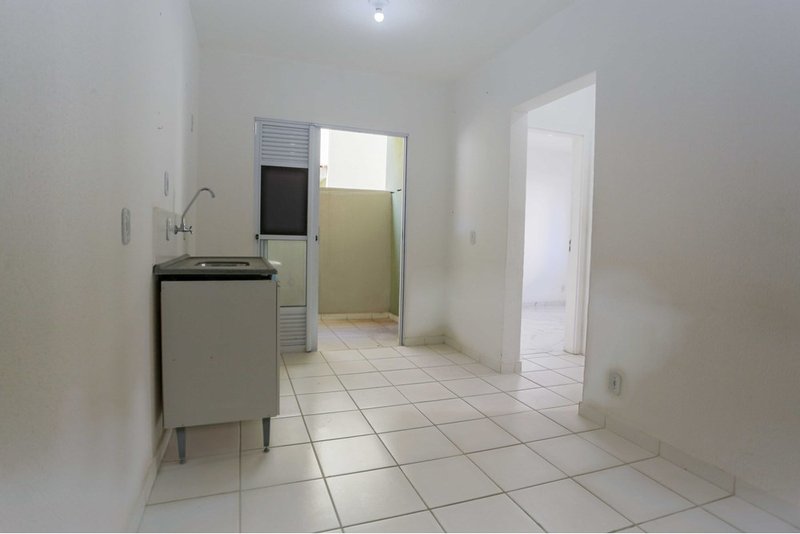 Apartamento à Venda, 44m - 2 Dormitórios - R$ 170.000 - Cond. Parque Cancun - Sorocaba SP Rua Aparecido Bispo de Oliveira Sorocaba - 