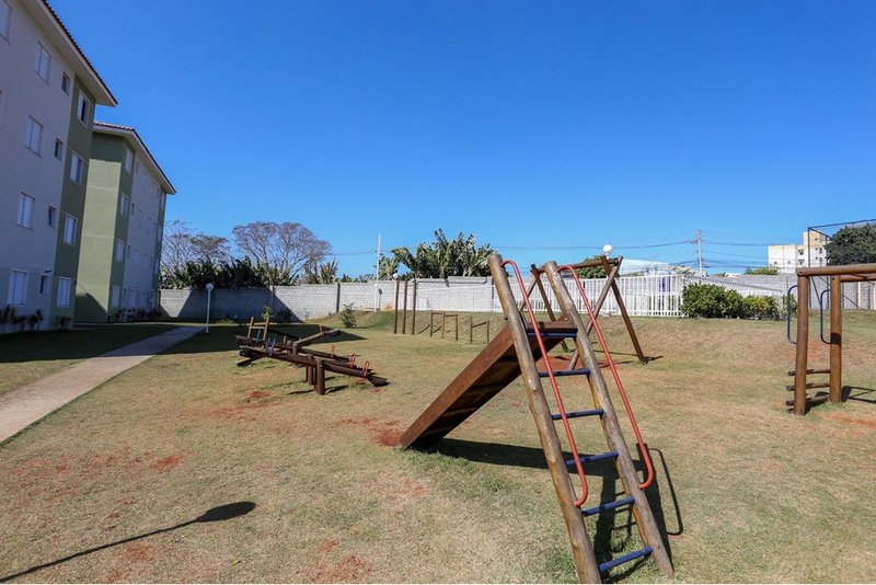 Apartamento à Venda, 44m - 2 Dormitórios - R$ 170.000 - Cond. Parque Cancun - Sorocaba SP Rua Aparecido Bispo de Oliveira Sorocaba - 