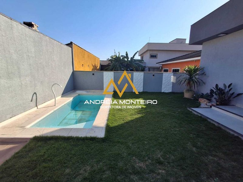 Casa com 3 quartos, 195 m², à venda por R$990.000,00 - Cajueiros (Itaipuaçu) - Maricá/RJ  Maricá - 