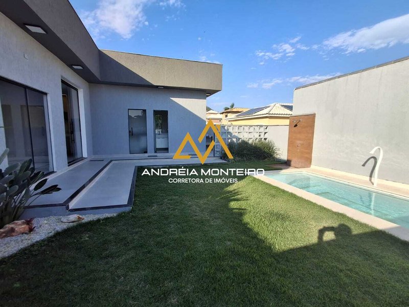 Casa com 3 quartos, 195 m², à venda por R$990.000,00 - Cajueiros (Itaipuaçu) - Maricá/RJ  Maricá - 