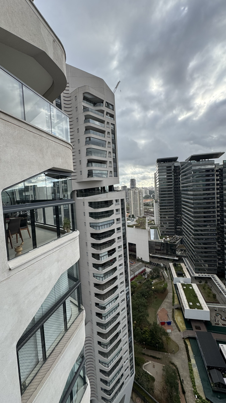 APARTAMENTO DE ALTO PADRÃO NO EZ PARQUE DA CIDADE Rua Engenheiro Mesquita Sampaio São Paulo - 