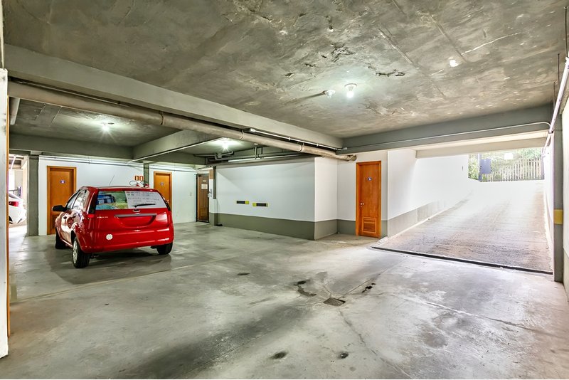 R$ 480.000 - OPORTUNIDADE - 65M2 - 2 DORM - SUÍTE - VISTA - DEPÓSITO - 1 VAGA Rua Eugênio du Pasquier Porto Alegre - 