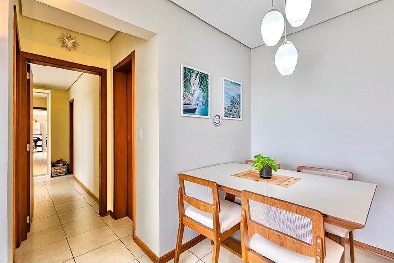 R$ 480.000 - OPORTUNIDADE - 65M2 - 2 DORM - SUÍTE - VISTA - DEPÓSITO - 1 VAGA Rua Eugênio du Pasquier Porto Alegre - 