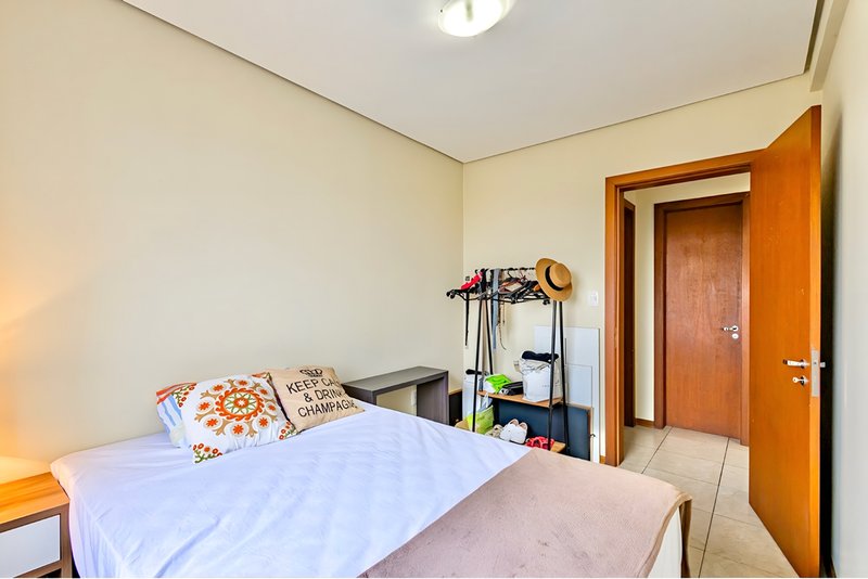 R$ 480.000 - OPORTUNIDADE - 65M2 - 2 DORM - SUÍTE - VISTA - DEPÓSITO - 1 VAGA Rua Eugênio du Pasquier Porto Alegre - 