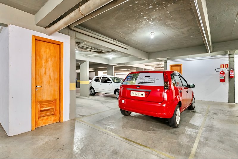 R$ 480.000 - OPORTUNIDADE - 65M2 - 2 DORM - SUÍTE - VISTA - DEPÓSITO - 1 VAGA Rua Eugênio du Pasquier Porto Alegre - 