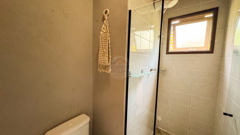 Flat charmoso em condomínio na Praia de Juquehy - À VENDA  São Sebastião - 